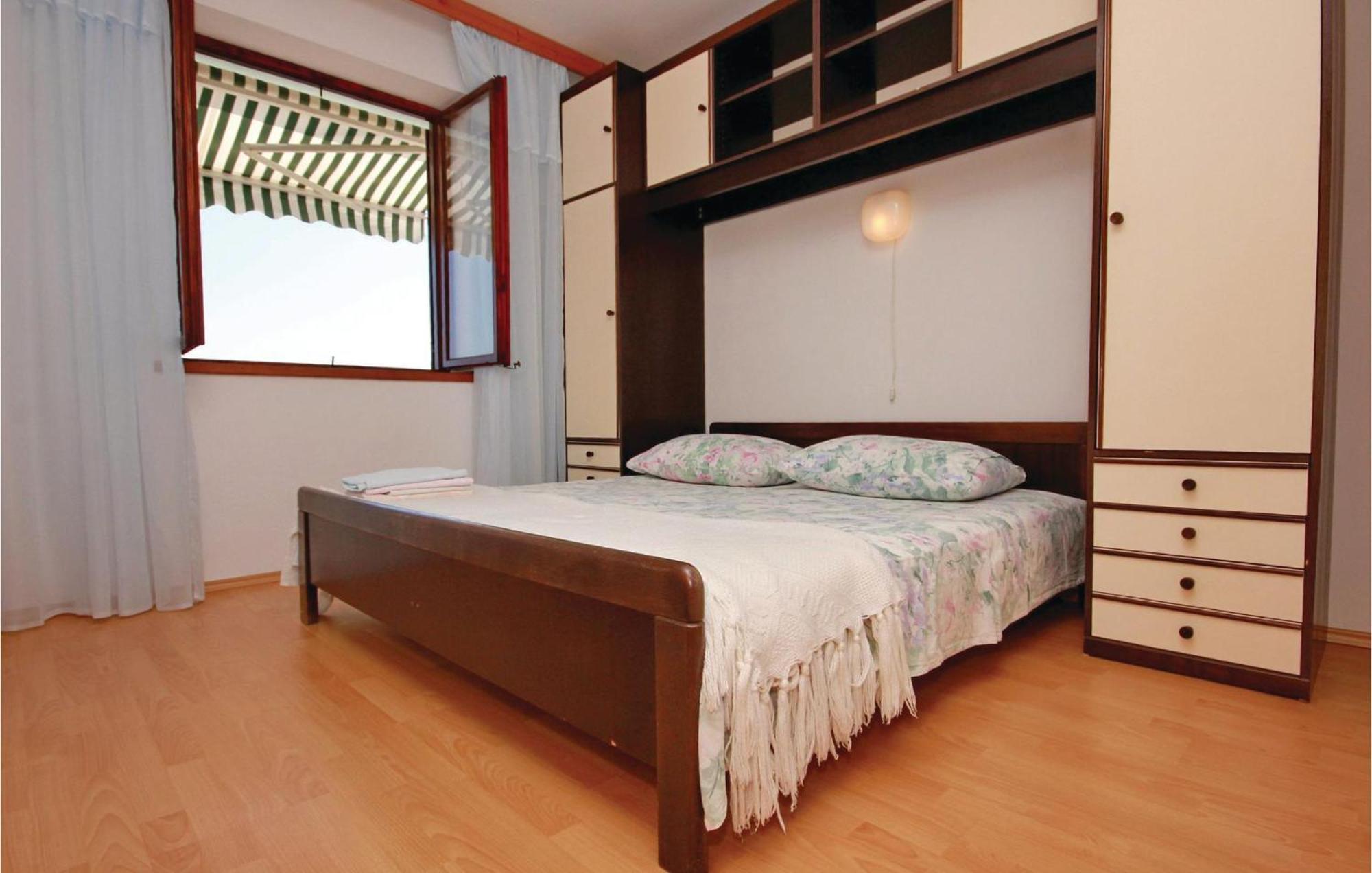 Beautiful Apartment In Prizba With Wifi Exterior foto