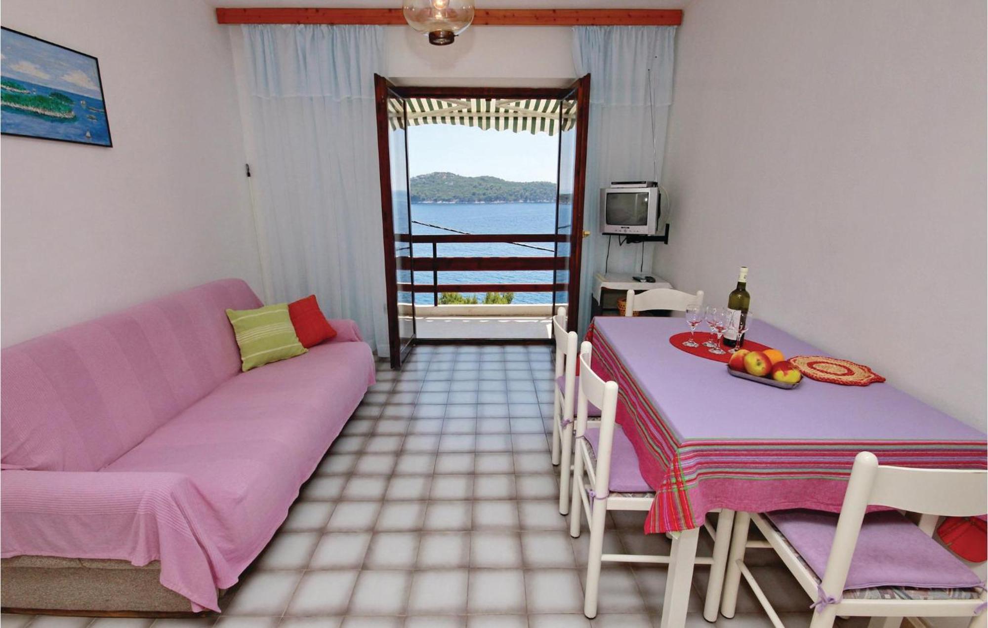 Beautiful Apartment In Prizba With Wifi Exterior foto