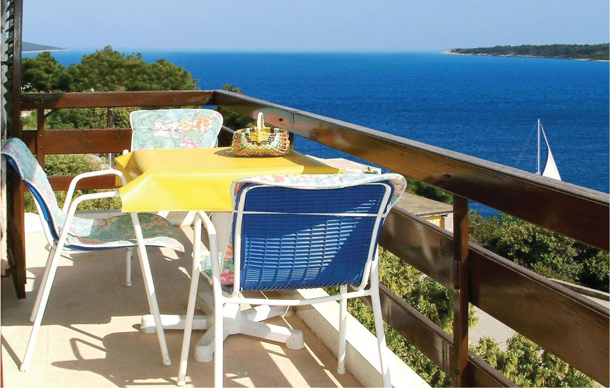 Beautiful Apartment In Prizba With Wifi Exterior foto