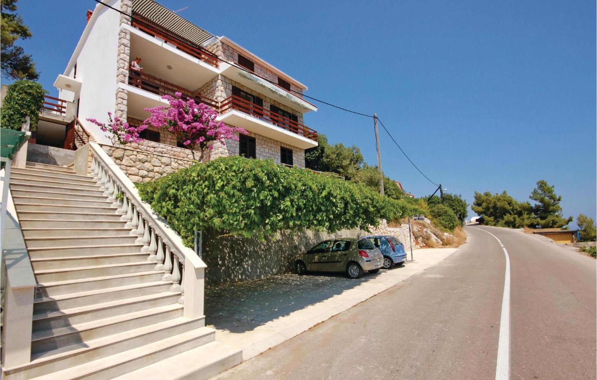 Beautiful Apartment In Prizba With Wifi Exterior foto