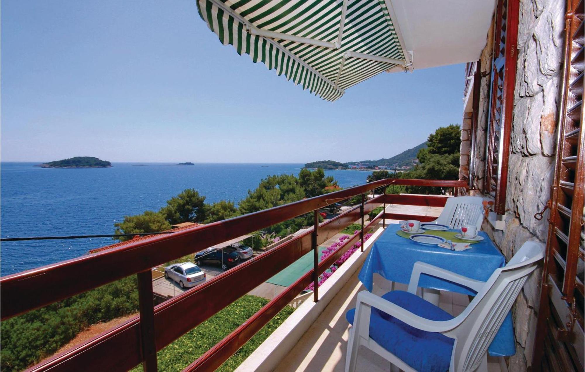 Beautiful Apartment In Prizba With Wifi Exterior foto